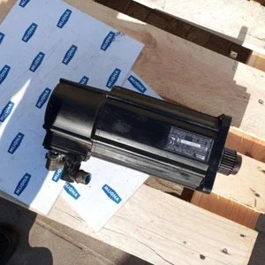 Servomotor REXROTH INDRAMAT MHD090B 058 PG0 UN MOTOR IMÁN PERMANENTE - Imagen 1 de 13