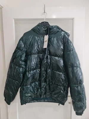 Zara Puffer Jacket, Water repellent. Green, Size Medium - Image 1 of 3