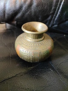 Ethno Vintage kleines graviertes Messing Lota Weihwassergefäß Sammlerstück - Bild 1 von 5