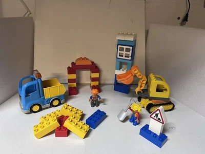 Lego Duplo Construction Cars House With People No Box Clean Ship Safe - Image 1 of 4