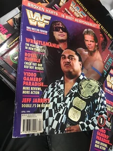 WWF WWE Magazin APRIL 1994 Wrestlemania Cover + Merchandise Katalog - Bild 1 von 3