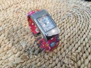 Damen Boho Quarzuhr Floral Rosa Armband Frühling Mode Chic & Elegant - Bild 1 von 5