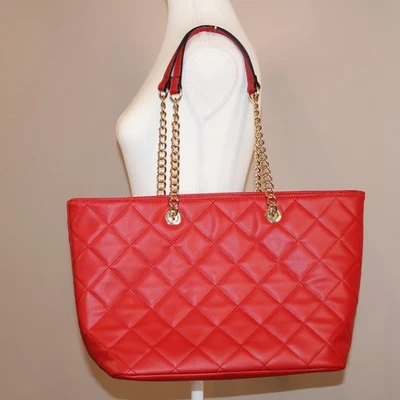 Bolso de Mano Aldo Grande Patrón Edredón Rojo con Cadena Dorada y Asa de Cuero  Foto 1 de 4