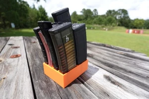AR5.56 .223 Magazine Storage (Black) - Picture 1 of 6