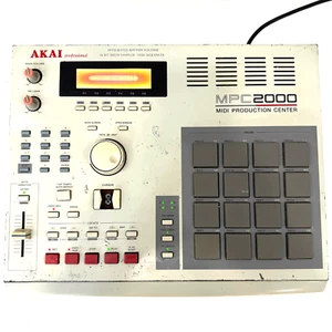 Akai MPC 2000 - Power Tested Only - Picture 1 of 5