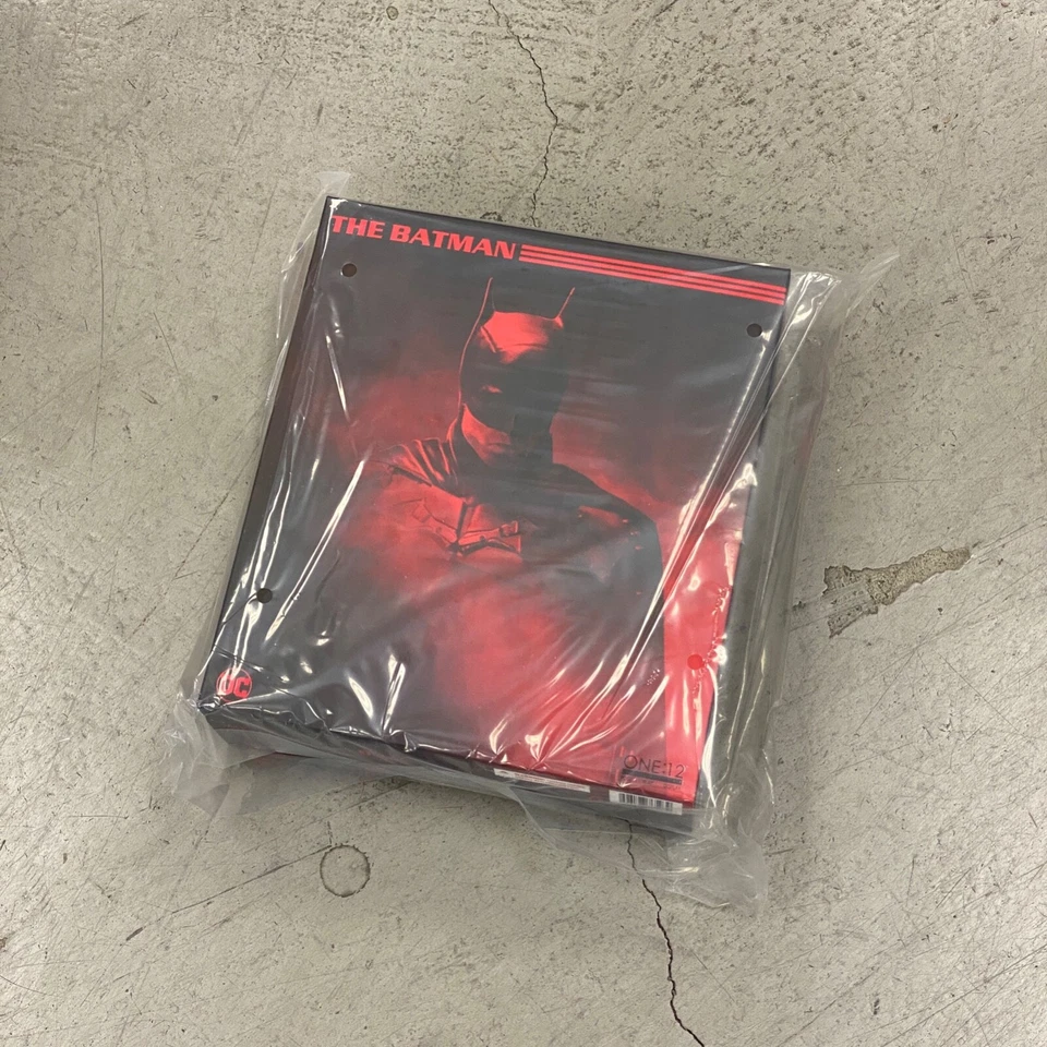 Mezco The Batman DC Comics One 12 Collective Figure