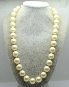 925 STERLING SILVER LOCK WITH HEAVY WHITE FAUX PEARLS NECKLACE - Picture 1 of 7