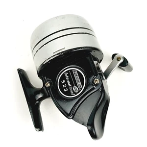Vintage Pflueger International 523 Fishing Reel Right Hand Made in USA - WORKS! - Picture 1 of 5