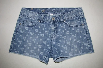 Pantalones cortos de jean LC Lauren Conrad para mujer. Talla 8 Azul Floral. Entrepierna 2 1/2". Foto 1 de 2