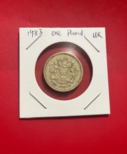 1983 ONE POUND UK COIN - QUEEN Elizabeth II - NICE WORLD coin - Picture 1 of 2