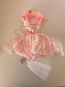 queen's cornation dress from factory - Picture 1 of 2