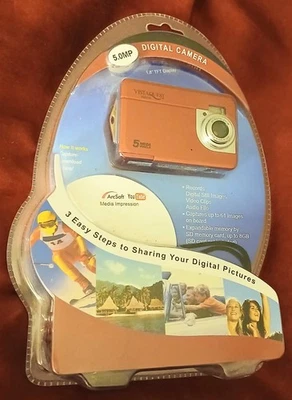 Vtg Digital Camera Vistaquest VQ5218 5 Mega Pixels 4x Zoom NOS New w/ USB Pouch - Image 1 of 4