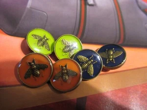 Gucci 6 mixed buttons BEES BRASS TONE 18 mm THIS IS FOR 6 - Picture 1 of 4