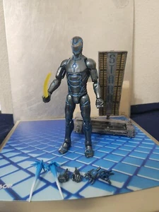 2019 Hasbro Marvel Legends Series, Invincible Iron Man, 6" Action Figure, Loose - Picture 1 of 5