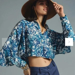 Anthropologie Pilcro Blue Floral Ruffle Batwing Long Sleeve Crop Top Medium - Picture 1 of 8