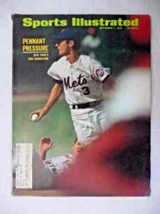 September 7, 1970 Bud Harrelson New York Mets and Pete Rose Sports Illustrated - Picture 1 of 1