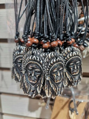 Collar Colgante Cabeza Cheif Boho Tribal Marrón Hueso Yak Imitación 12 PIEZAS Ajustable Foto 1 de 2