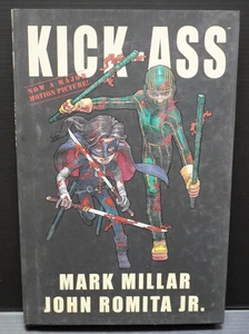 Marvel Kick-Ass Volumen 1, Novela Gráfica Tapa Dura 2010 Primera Impresión - Imagen 1 de 3