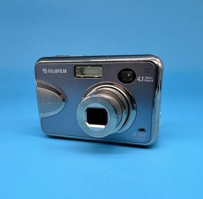 Fujifilm FinePix A360 4.1MP Digital Camera, Silver - Tested - Image 1 of 4