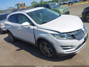 Passenger Right Front Door Vent Glass Fits 15-19 MKC 647608 - Picture 1 of 12