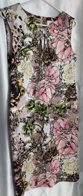 Vestido eci talla L multicolor sin mangas elástico floral Foto 1 de 4