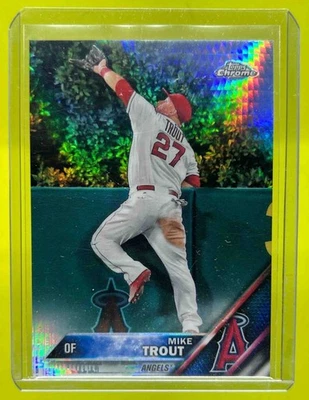 2016 Topps Baseball Chrome Mike Trout Prism Refractor #1 Los Angeles Angels - Image 1 of 4