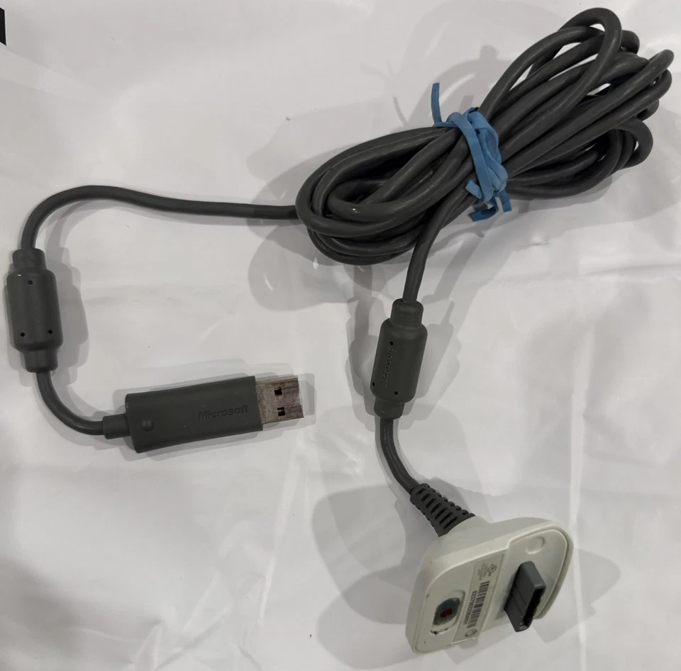 Microsoft Controller Play & Charge Cable Replacement For Xbox 360 White - Image 1 of 3