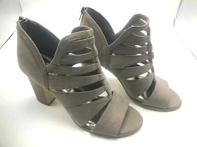 Sandalias de vestir Carlos by Carlos Santana para mujer de tacón solera gris cierva nuevas en caja Foto 1 de 4