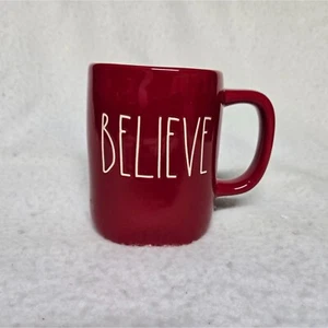 Tazza ceramica rossa Rae Dunn By Magenta "Believe" 14 oz - Foto 1 di 11