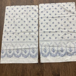 Laura Ashley 2 Standard Pillowcases Blue  Floral Shabby Chic 100% Cotton - Picture 1 of 8