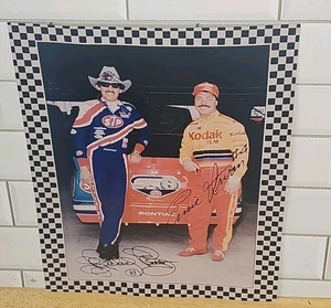 RICHARD PETTY And Erine Irving Signed 8x10 Photo NASCAR RACING AUTOGRAPH - Picture 1 of 3