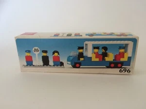 BOXED NEVER OPENED Vintage LEGO 696-1 Bus Stop Set - 1976 Classic Collectible - Picture 1 of 3