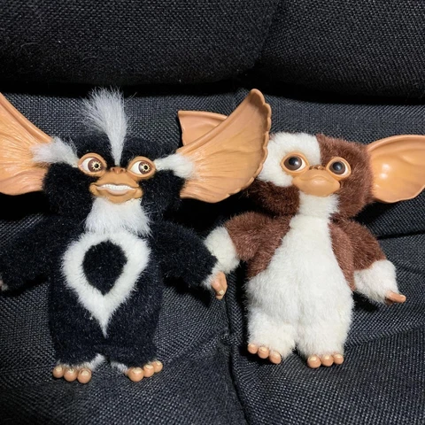 Gremlins Figure lot of 2 color black brown standing Character Goods Cover