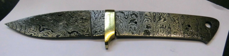 MARKENLOS DAMAST Messer Drop-point Klinge Rohling für Messermacher 29