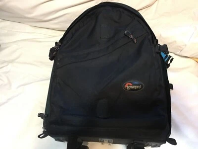Lowepro Photo Trekker CLASSIC with internal pads Camera Bag Backpack Black Green - Image 1 of 4