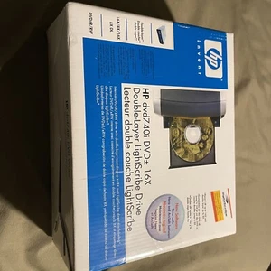 HP DVD740i DVD Grabable CD-RW 16X Doble Capa Unidad de Iluminación Nuevo en Caja - Imagen 1 de 11