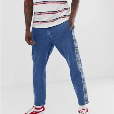 Levi Joggers Vaqueros Sin Agua con Rayas Laterales y Cordón Cintura Foto 1 de 4