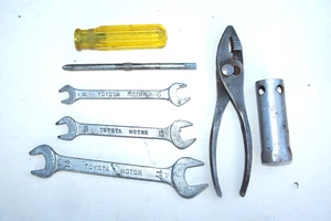 Vintage  TOYOTA MOTOR  Wrenches Pliers Plug Screwdriver FOR tool kit roll Japan - Bild 1 von 11