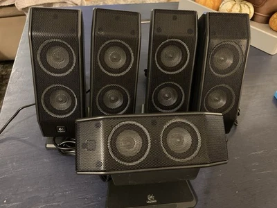 Logitech X-540 5.1 Surround Sound Nur Lautsprecher. Ohne Subwoofer & Fernbedienung. Computer - Bild 1 von 4