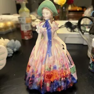 Vintage Royal Doulton EASTER DAY Figurine HN 2039 7 1/2" Mint Pre-owned. - Picture 1 of 5