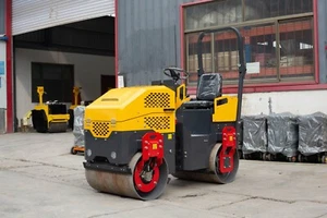 1.5Ton Gasoline Hydraulic Vibrating Tandem Asphalt Compactor Road Roller - Picture 1 of 6
