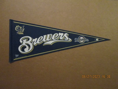 MLB Milwaukee Brewers Vintage Circa 2005 Team Logo Baseball Pennant Cover
