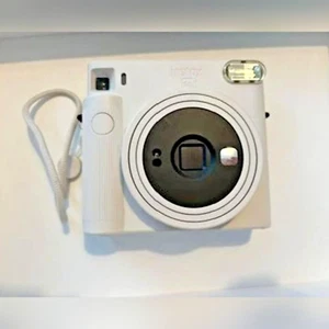 Fujifilm Instax Square SQ1 Instant Film Camera - Super Fast Delivery - Picture 1 of 2