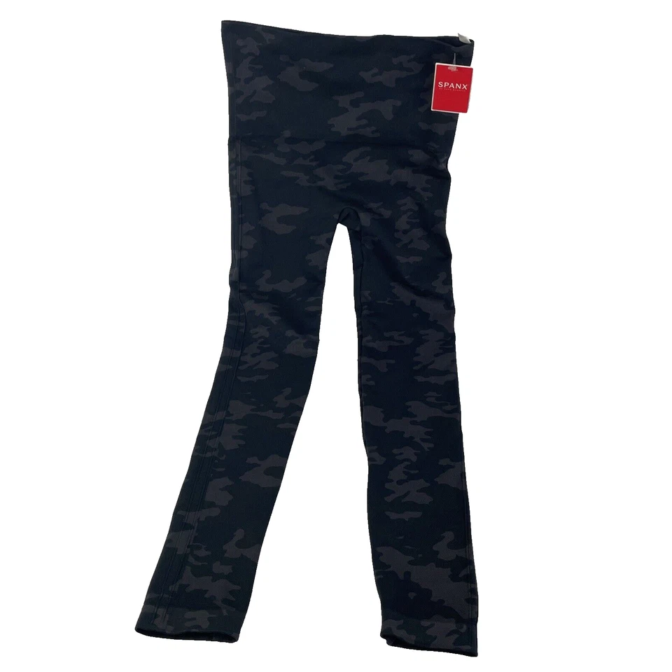 SPANX LOOK AT ME NOW SEAMLESS LEGGING BLACK CAMO FL3515 Medium Sz