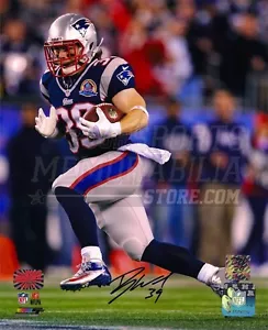 Danny Woodhead New England Patriots Signed Autographed Rushing Home Action 8x10 - Picture 1 of 1