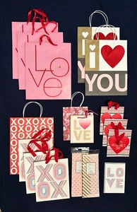 3 Lg Gift Bags, 3 Med, 5 Sm, 3 Mini, 1 Card & 2 Tissue LOVE! Mother's Day! - Picture 1 of 1