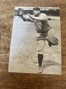 Tris Speaker Great Baseball Players of the Past - Postcard - Picture 1 of 2