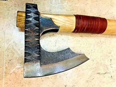 MDM VINTAGE STYLE AXE, ASH WOOD HANDLE, UNIQUE BLADE STYLE & GRIP, CAMPING AXE - Image 1 of 4