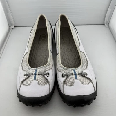 Planos cómodos sin cordones de cuero blanco Privo by Clarks Tequini talla 8M Foto 1 de 4