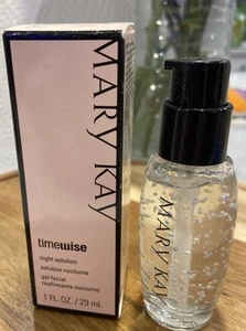 Soluzione notturna Mary Kay Timewise nuova con scatola ~ dimensioni complete ~ 1 fl oz ~ SPEDIZIONE GRATUITA - Foto 1 di 2